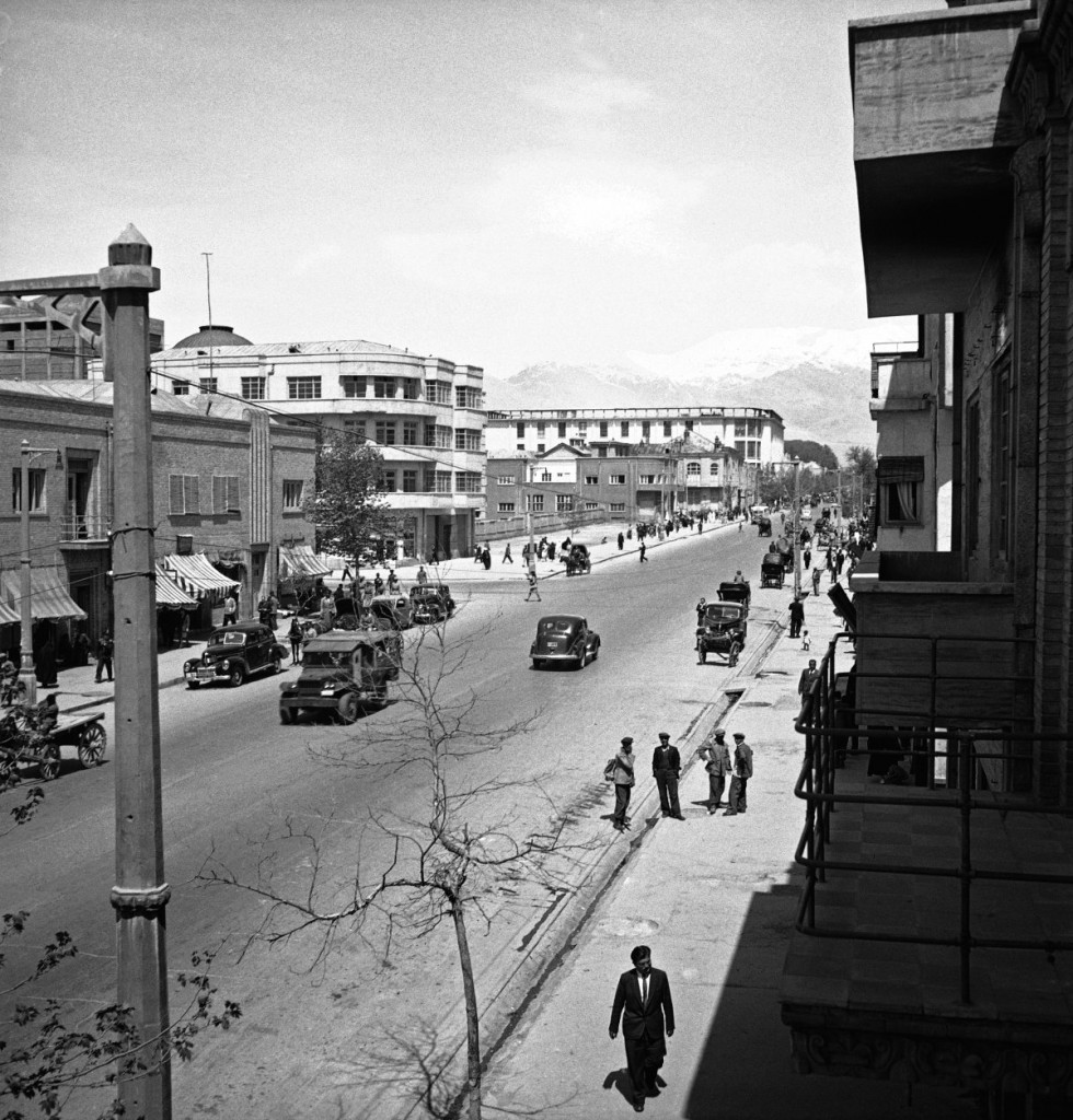 L'avenue Ferdowsi en 1946