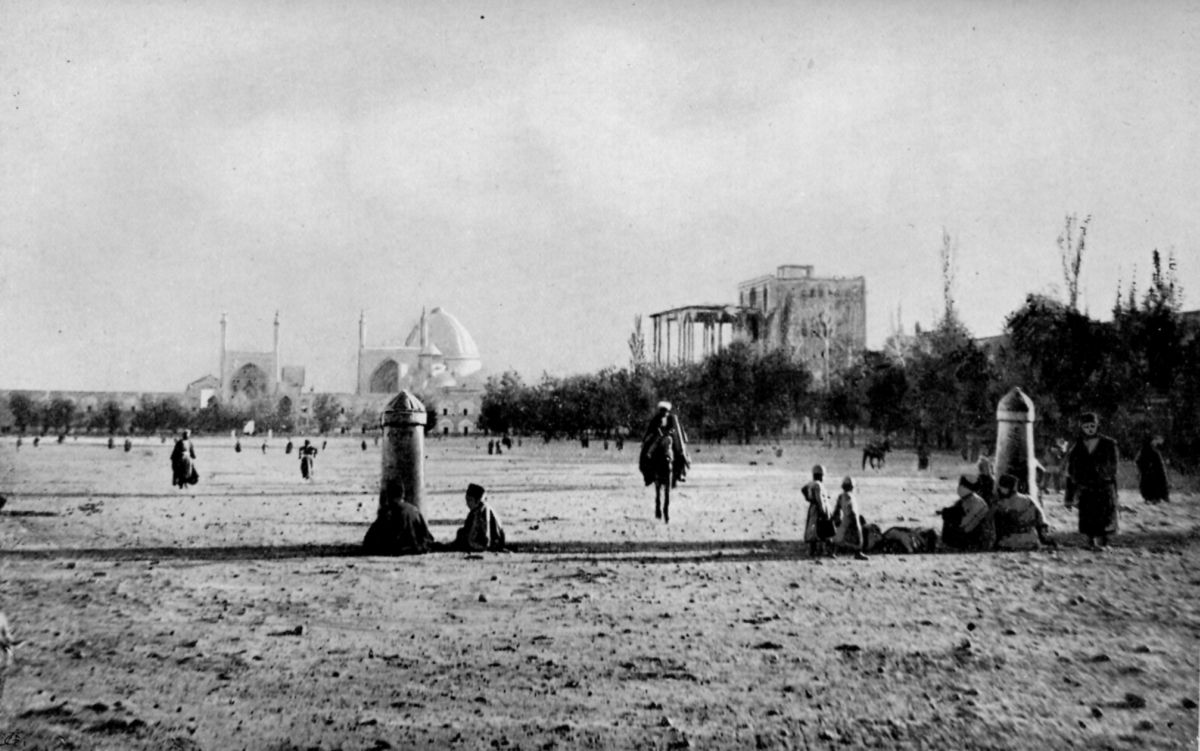La Naqsh-e Jahân en 1901.