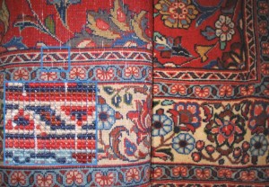 Envers et endroit d'un tapis persan traditionnel